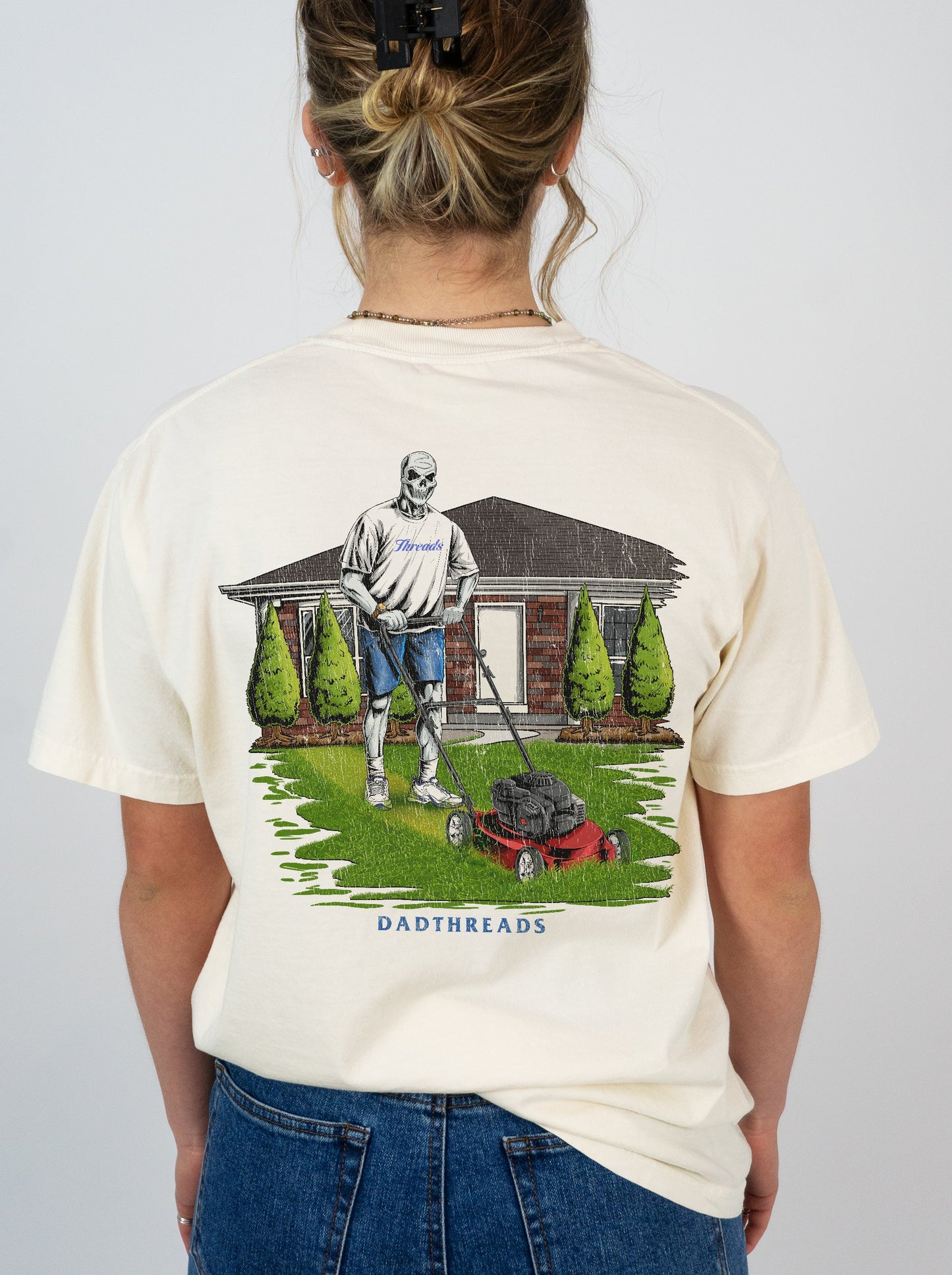 LAWN OF THE DEAD v2 - “DT ESSENTIAL" PREMIUM T - SHIRT – T-Shirt – Dead Threads Apparel