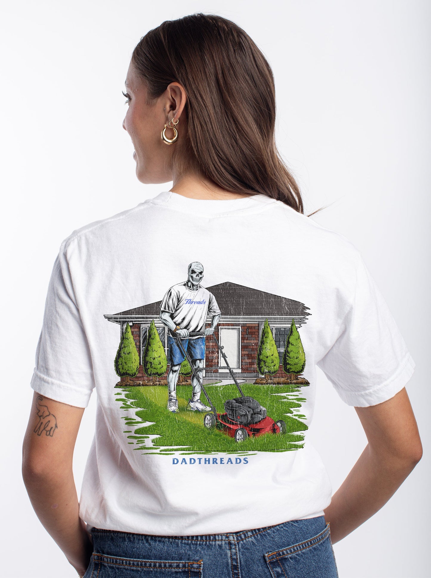 LAWN OF THE DEAD v2 - “DT ESSENTIAL" PREMIUM T - SHIRT – T-Shirt – Dead Threads Apparel