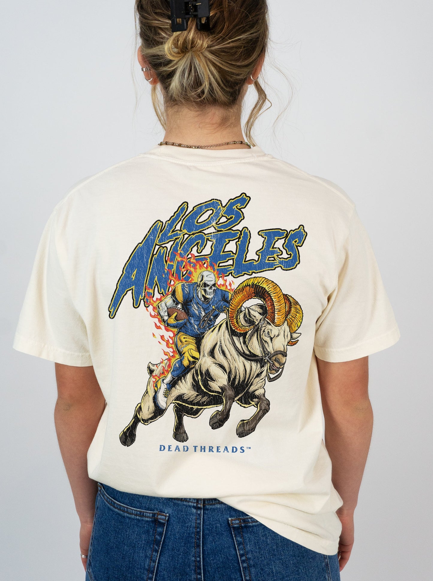 LOS ANGELES FOOTBALL v2 - "3 SKULL" PREMIUM T - SHIRT – T-Shirt – Dead Threads Apparel