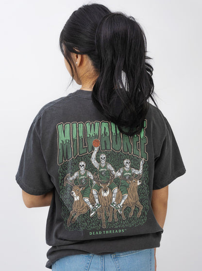 MILWAUKEE BASKETBALL - “3 SKULL” PREMIUM T - SHIRT – T-Shirt – Dead Threads Apparel