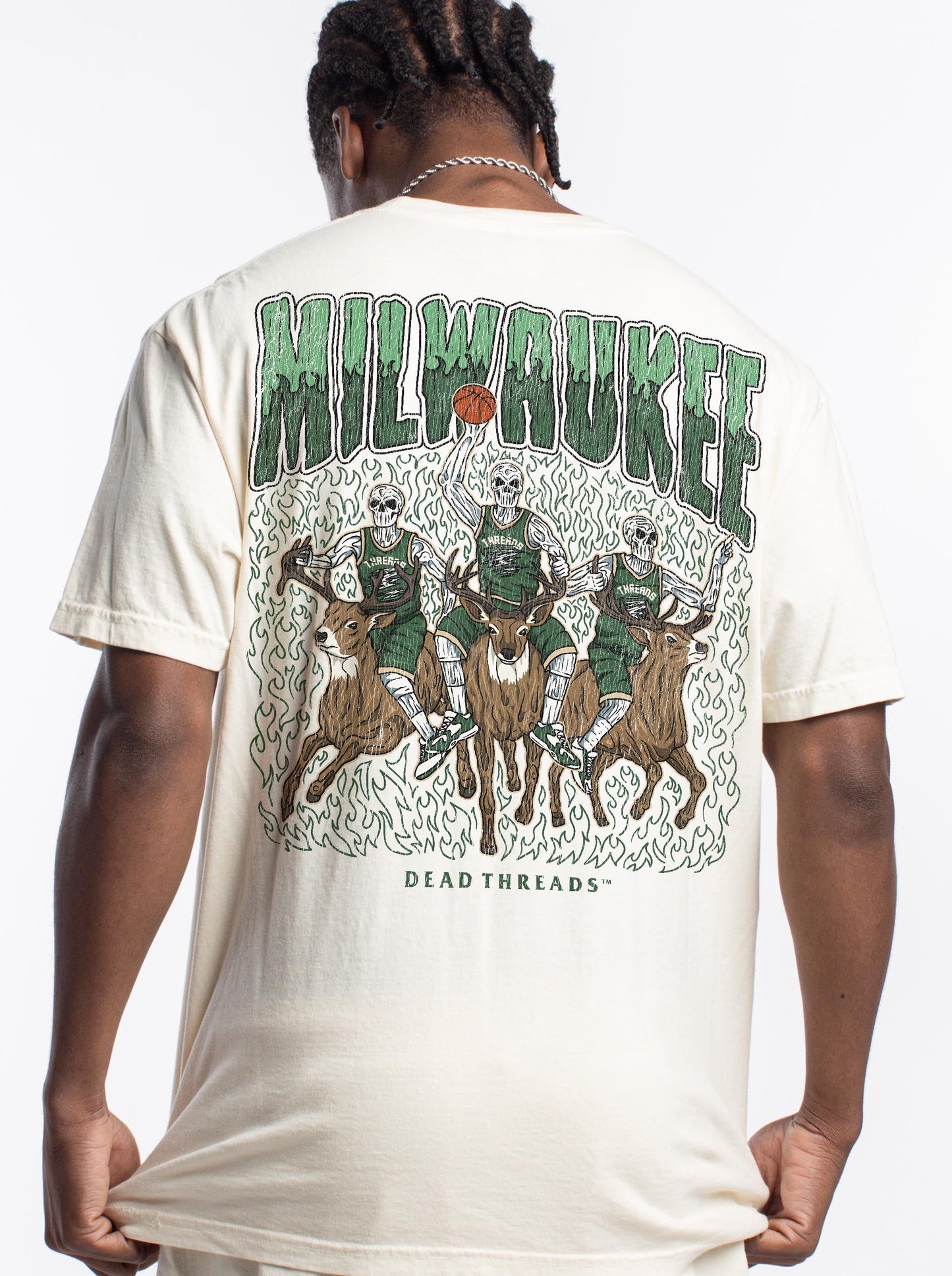 MILWAUKEE BASKETBALL - “3 SKULL” PREMIUM T - SHIRT – T-Shirt – Dead Threads Apparel