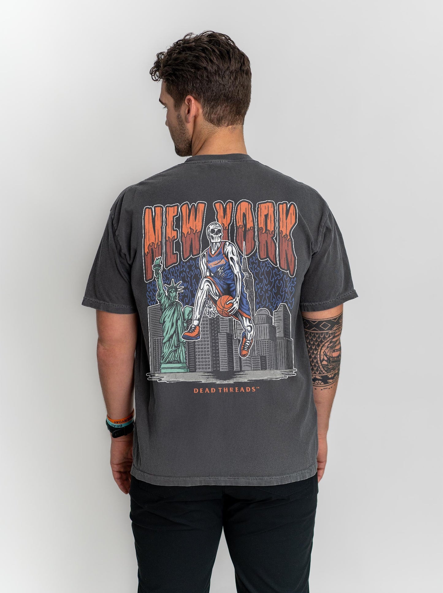 NEW YORK BASKETBALL - “3 SKULL” PREMIUM T - SHIRT – T-Shirt – Dead Threads Apparel