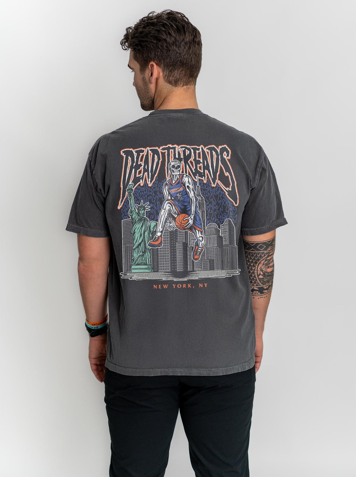 NEW YORK BASKETBALL - “3 SKULL” PREMIUM T-SHIRT – T-Shirt – Dead Threads Apparel
