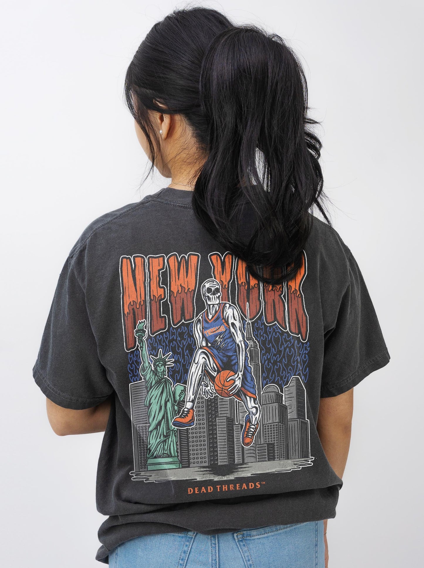 NEW YORK BASKETBALL - “3 SKULL” PREMIUM T - SHIRT – T-Shirt – Dead Threads Apparel