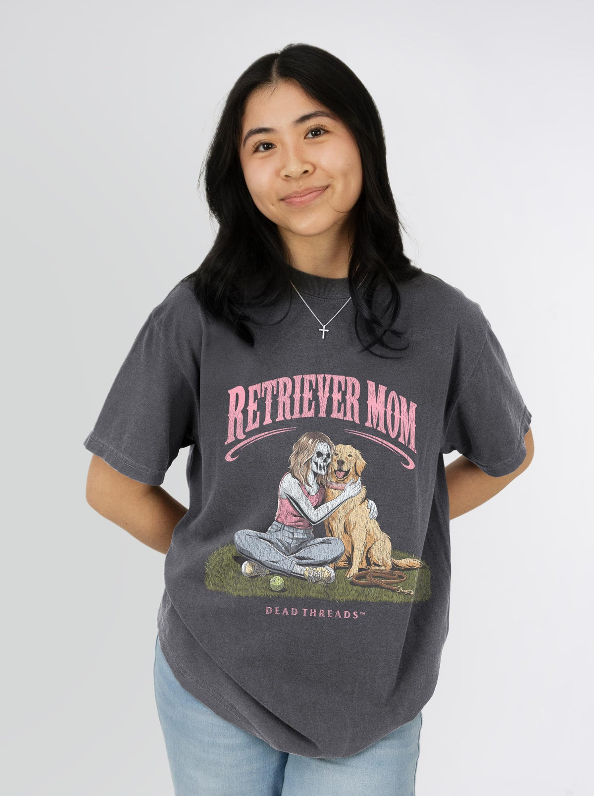 RETRIEVER MOM – T-Shirt – Dead Threads Apparel