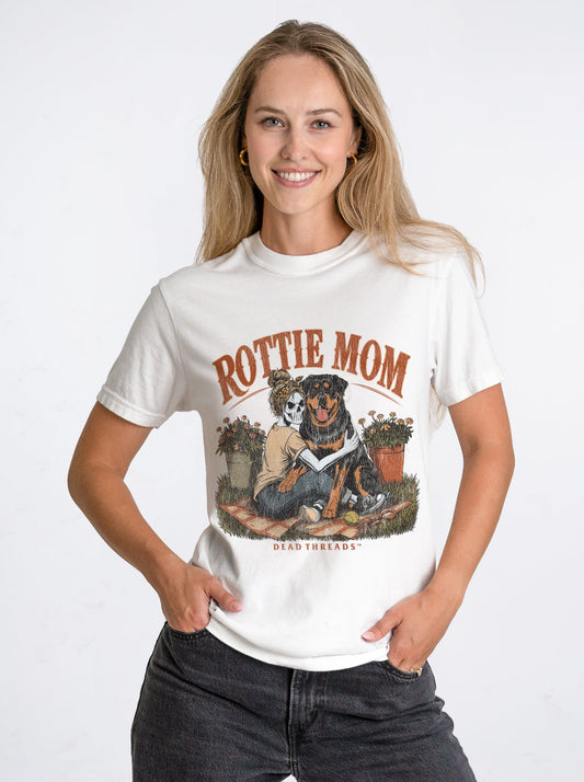 ROTTIE MOM – T-Shirt – Dead Threads Apparel