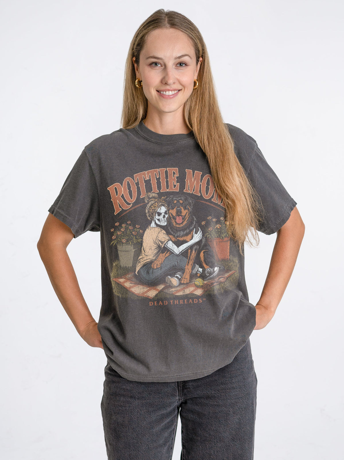 ROTTIE MOM – T-Shirt – Dead Threads Apparel