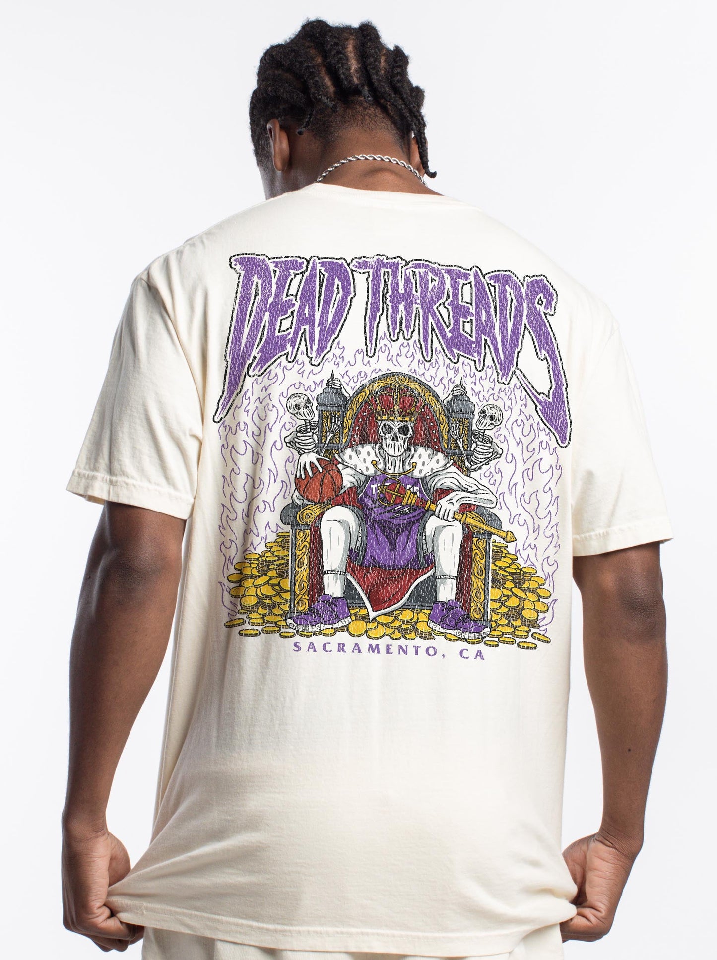 SACRAMENTO BASKETBALL - “DT ESSENTIAL" PREMIUM T-SHIRT – T-Shirt – Dead Threads Apparel
