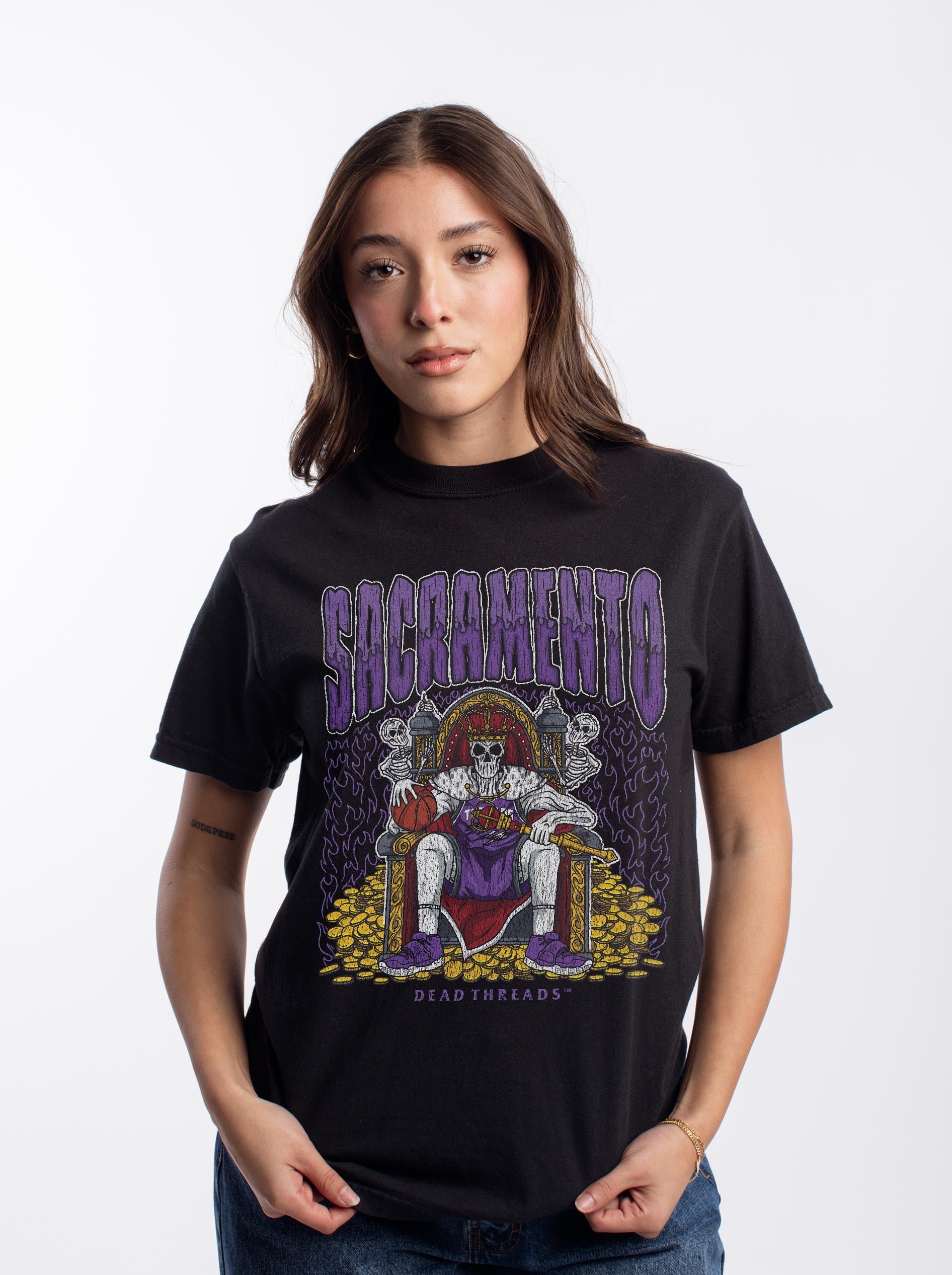 SACRAMENTO BASKETBALL – T-Shirt – Dead Threads Apparel