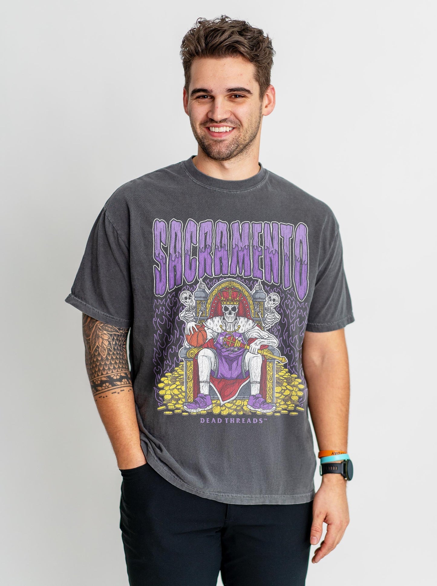 SACRAMENTO BASKETBALL – T-Shirt – Dead Threads Apparel