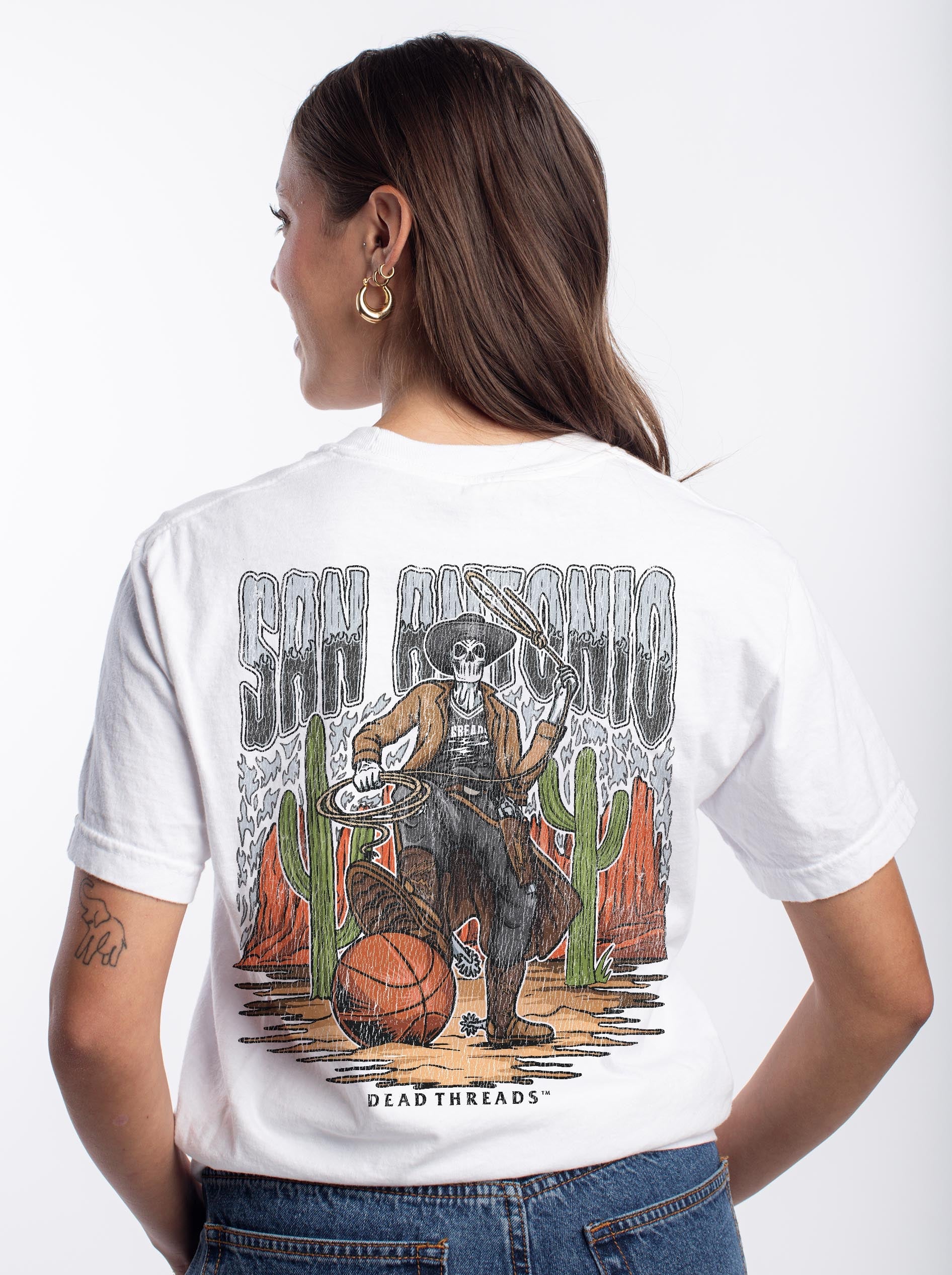 SAN ANTONIO BASKETBALL - “3 SKULL” PREMIUM T - SHIRT – T-Shirt – Dead Threads Apparel
