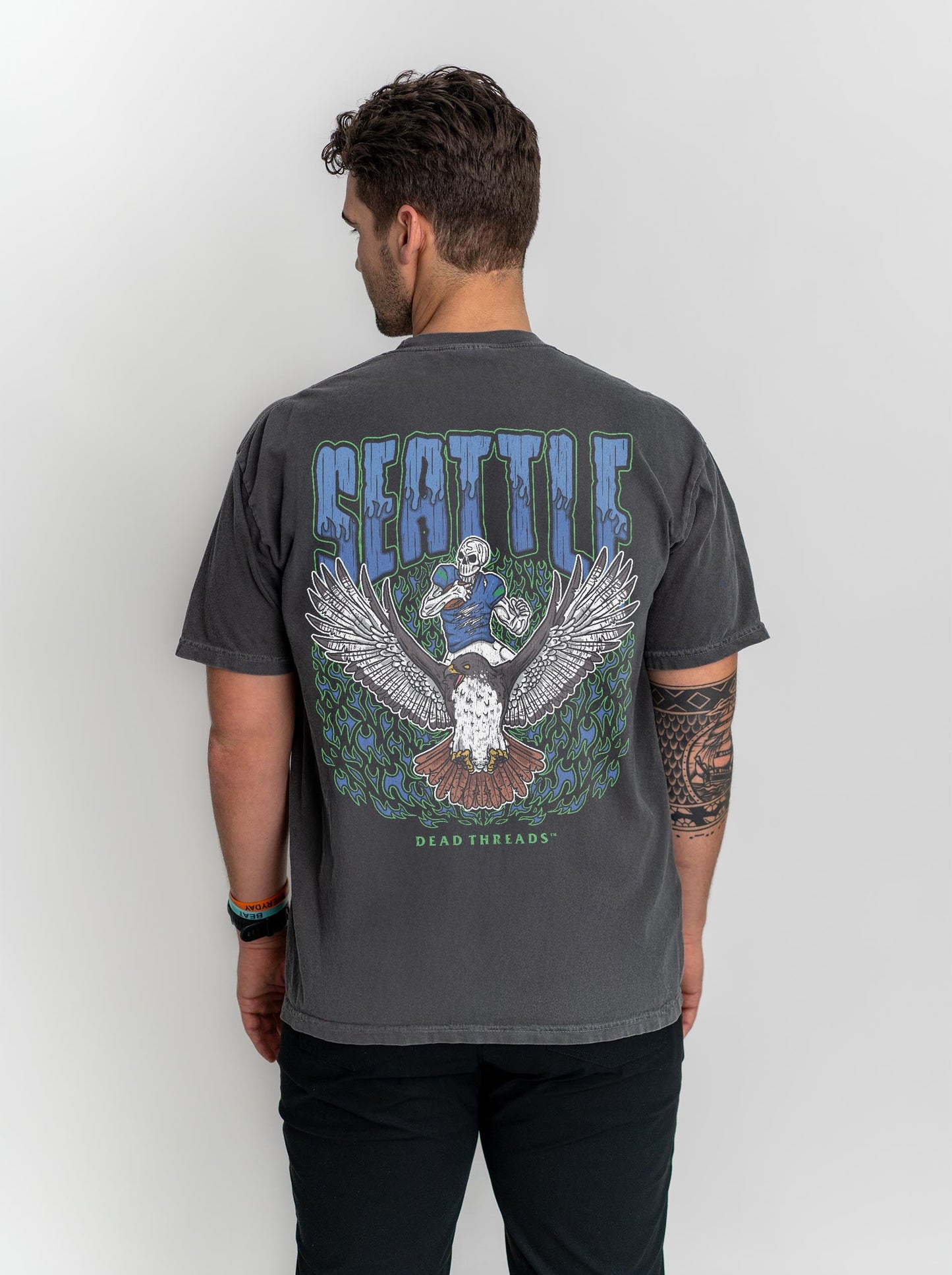 SEATTLE FOOTBALL - “3 SKULL” PREMIUM T - SHIRT – T-Shirt – Dead Threads Apparel