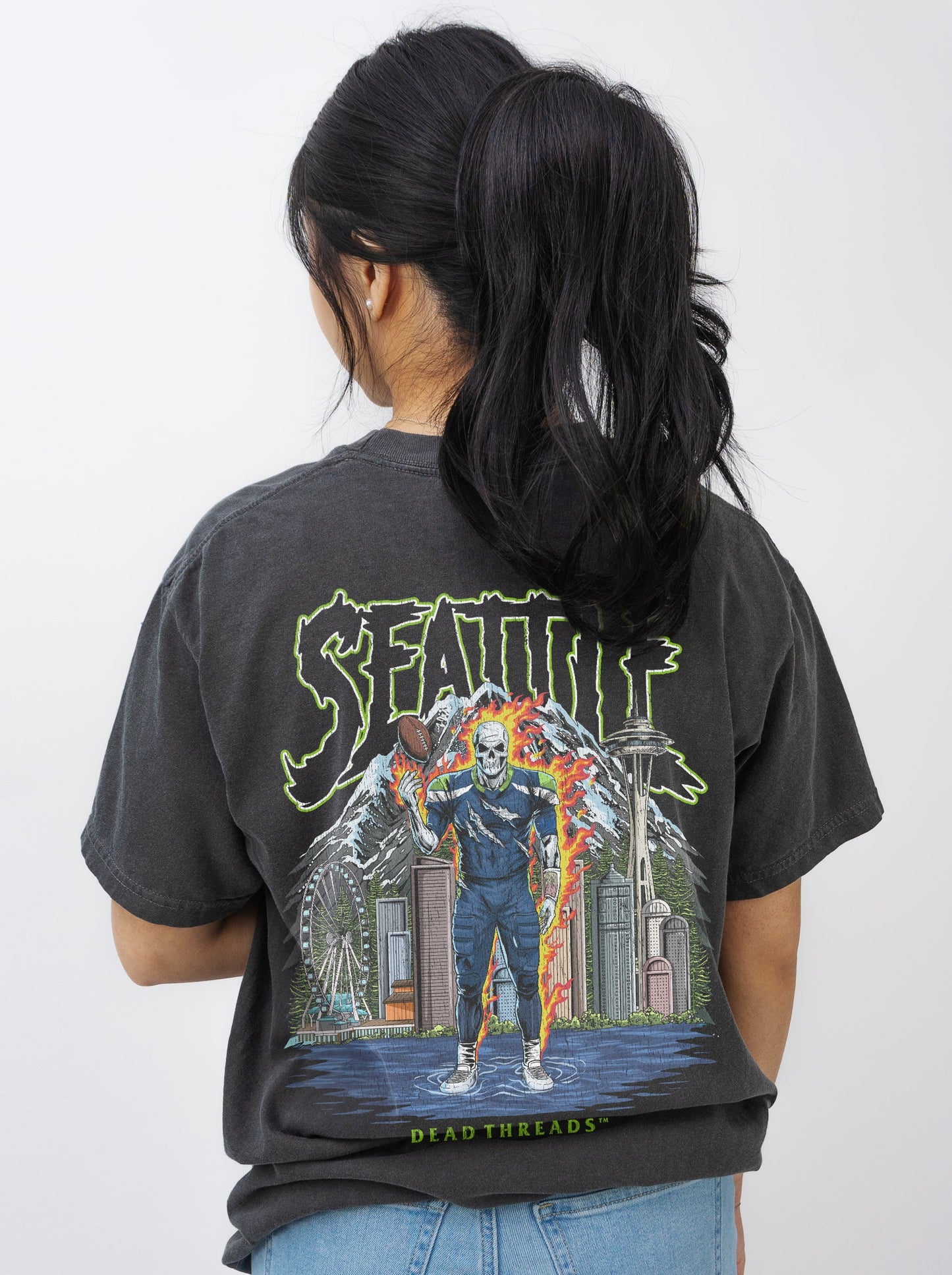 SEATTLE FOOTBALL v2 - “DT ESSENTIAL" PREMIUM T - SHIRT – T-Shirt – Dead Threads Apparel