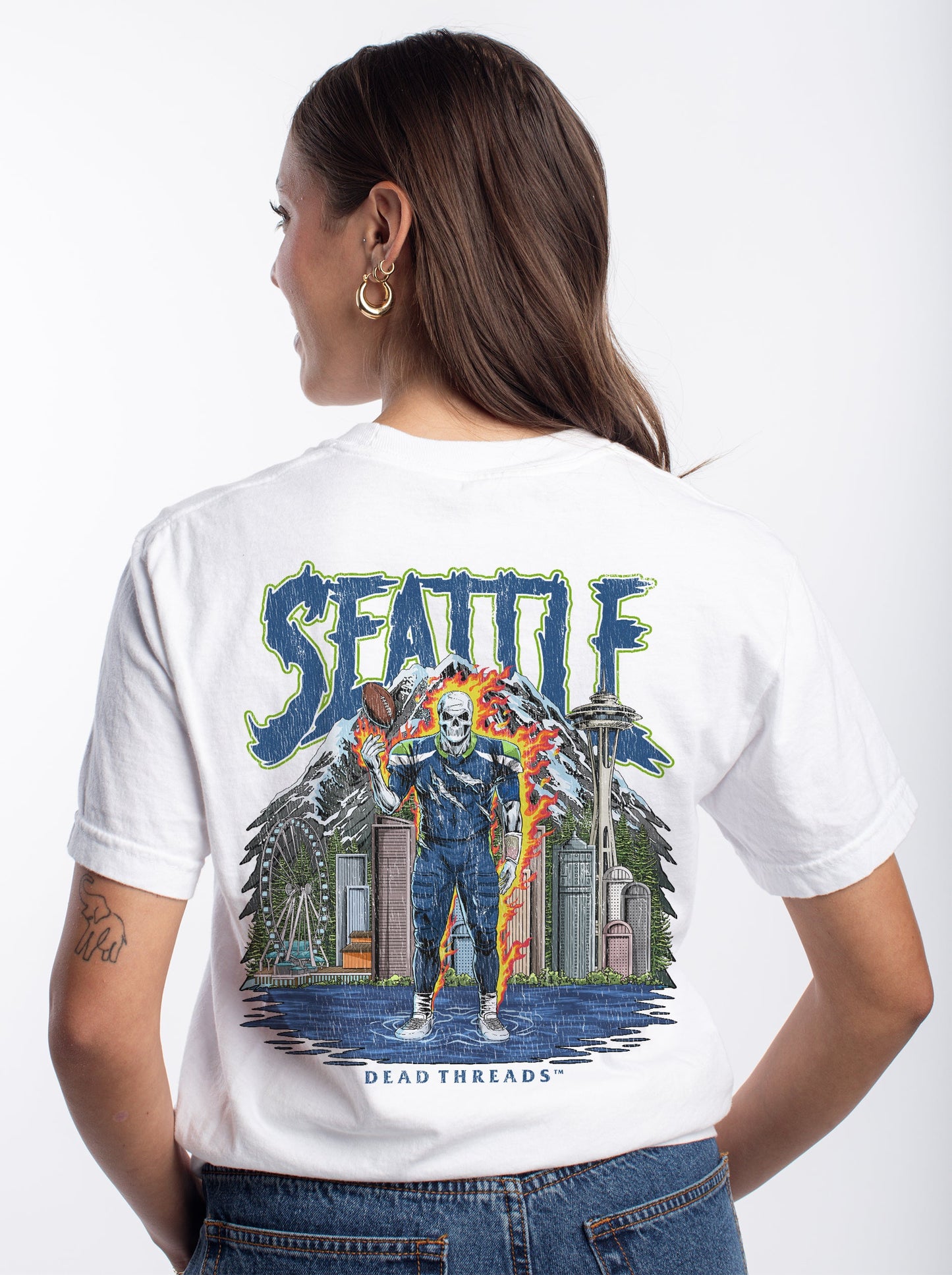 SEATTLE FOOTBALL v2 - “DT ESSENTIAL" PREMIUM T - SHIRT – T-Shirt – Dead Threads Apparel