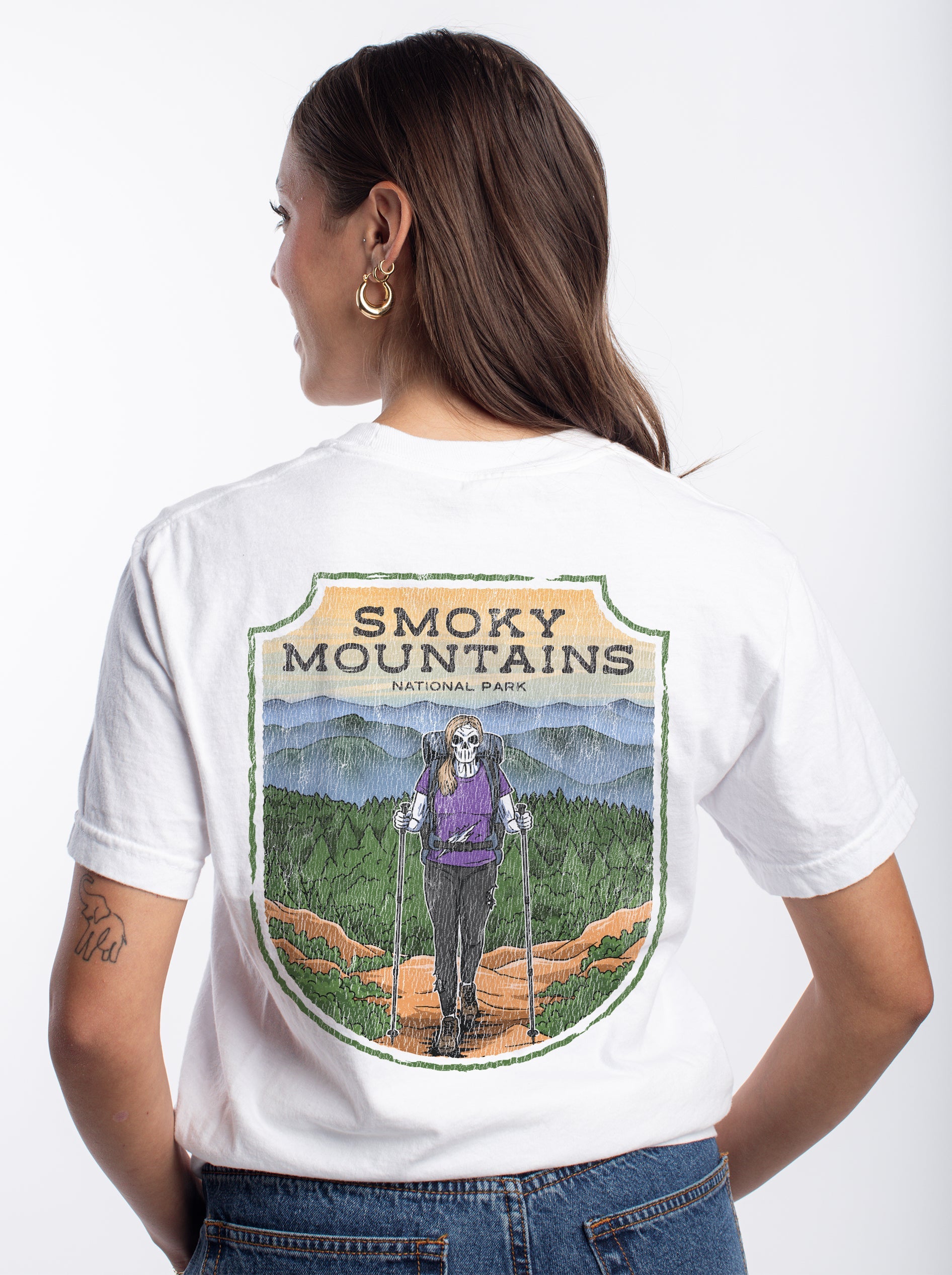 SMOKY MOUNTAINS NATIONAL PARK (FEMALE) - “DT ESSENTIAL" PREMIUM T - SHIRT – T-Shirt – Dead Threads Apparel