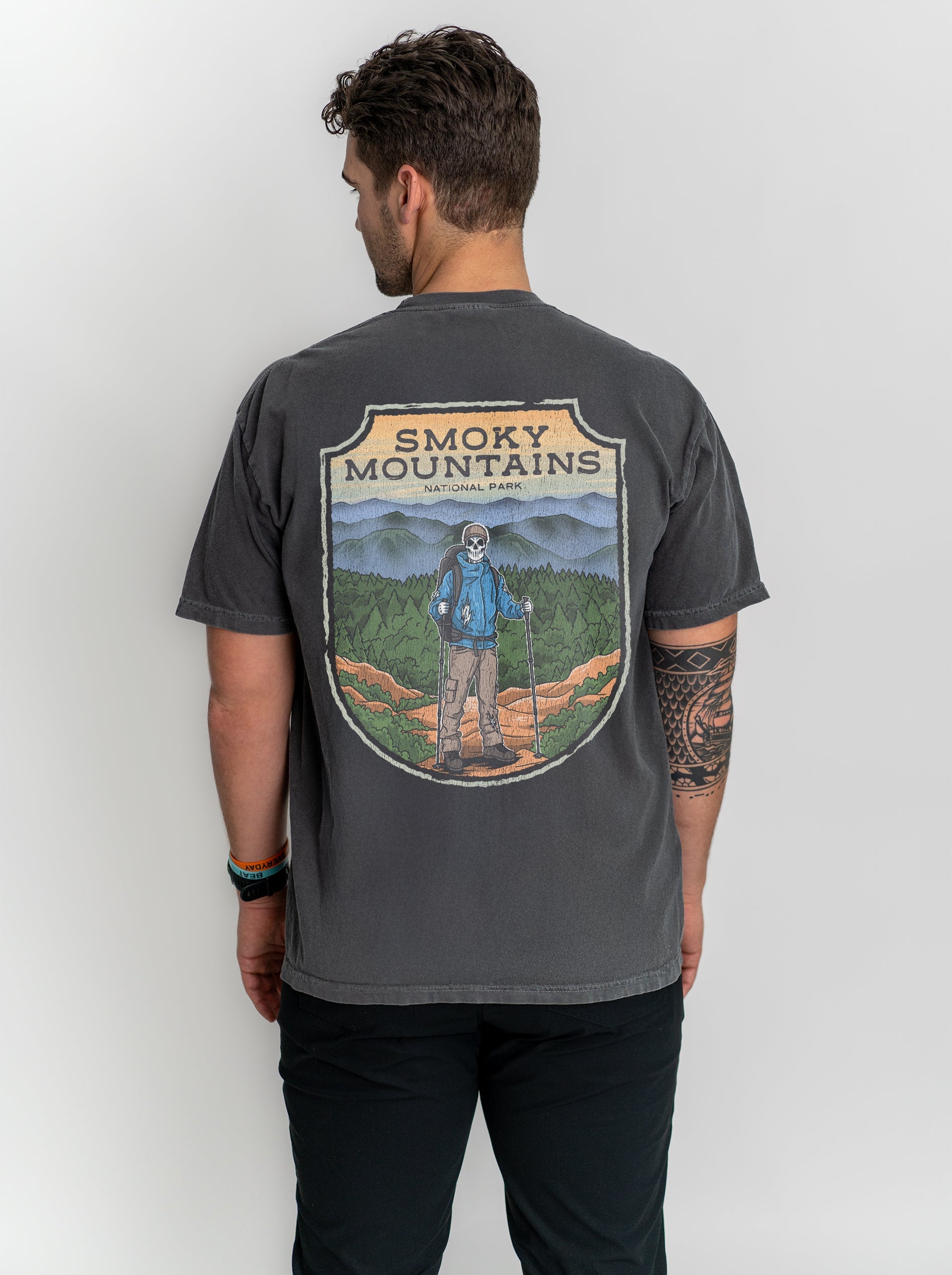 SMOKY MOUNTAINS NATIONAL PARK (MALE) - “DT ESSENTIAL" PREMIUM T - SHIRT – T-Shirt – Dead Threads Apparel