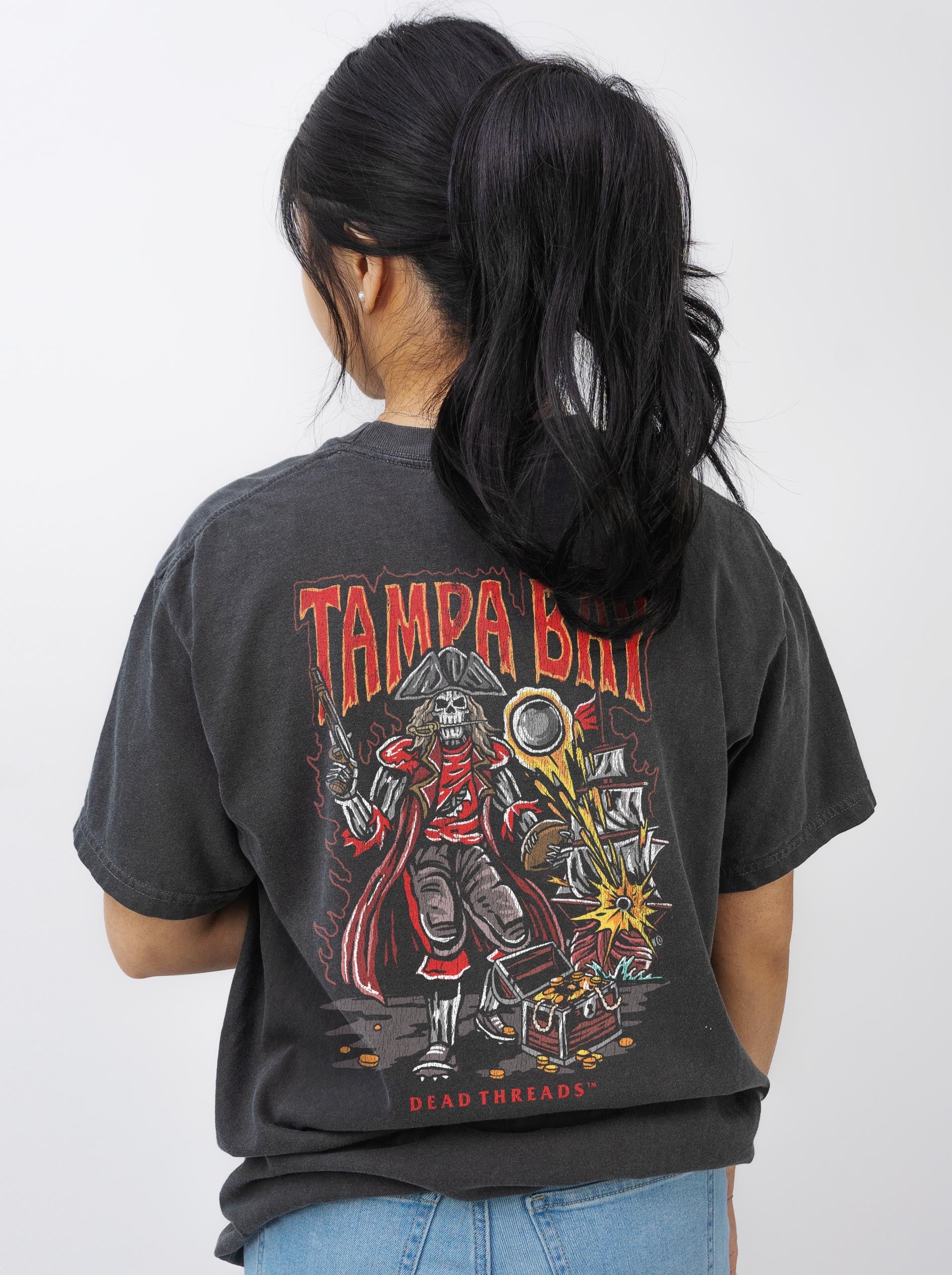 TAMPA BAY FOOTBALL - “3 SKULL” PREMIUM T - SHIRT – T-Shirt – Dead Threads Apparel