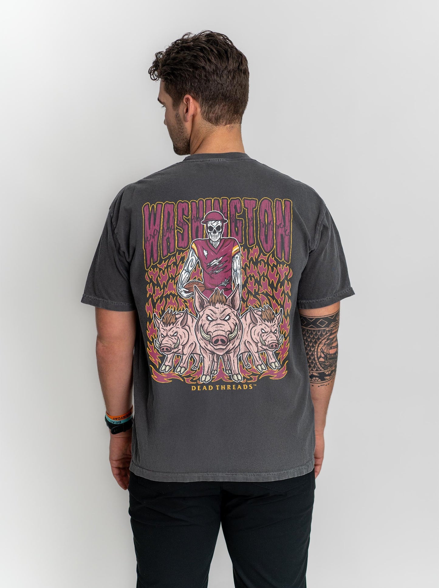 WASHINGTON FOOTBALL v1 - “3 SKULL” PREMIUM T - SHIRT – T-Shirt – Dead Threads Apparel