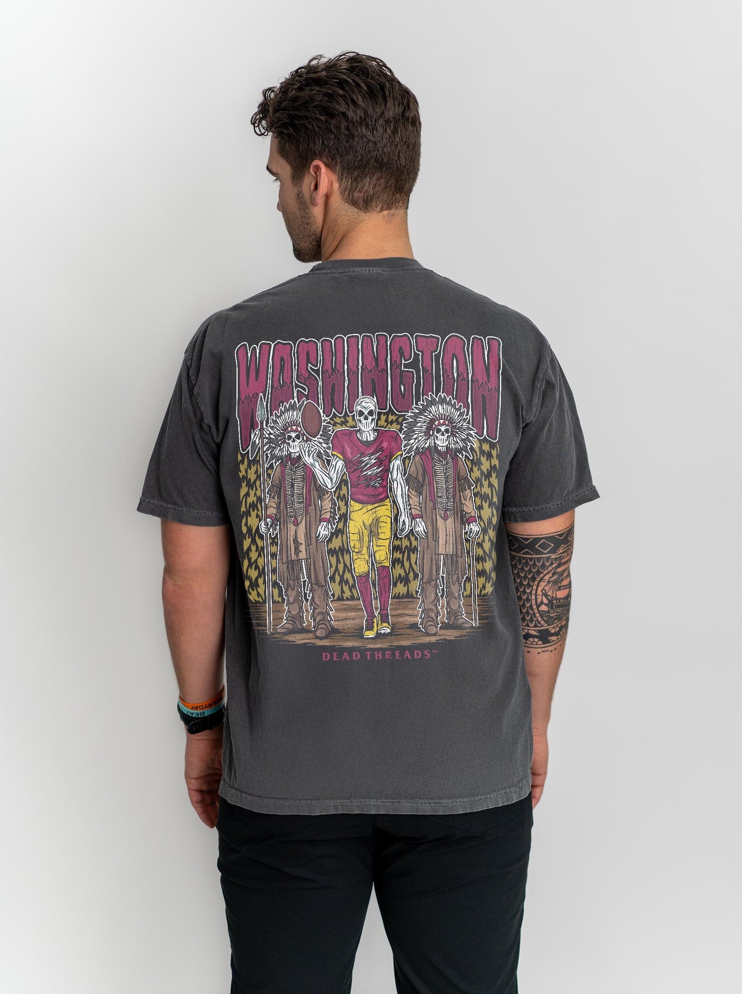 WASHINGTON FOOTBALL v2 - “3 SKULL” PREMIUM T - SHIRT – T-Shirt – Dead Threads Apparel
